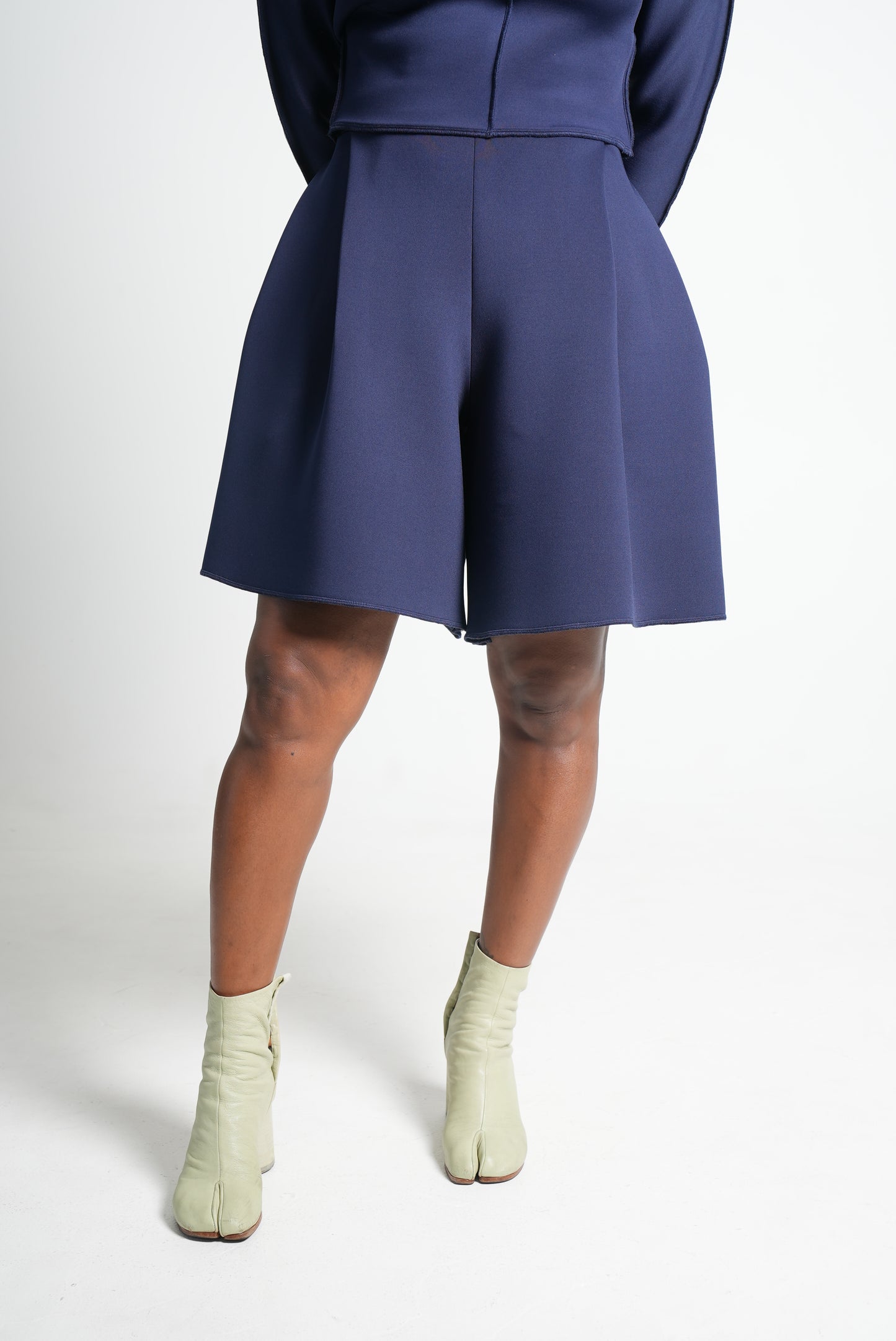 Oliver Pleated Shorts (Navy)