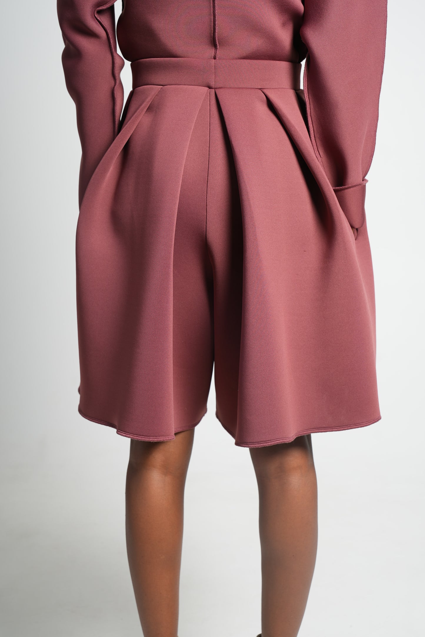 Oliver Pleated Shorts (Marsala)