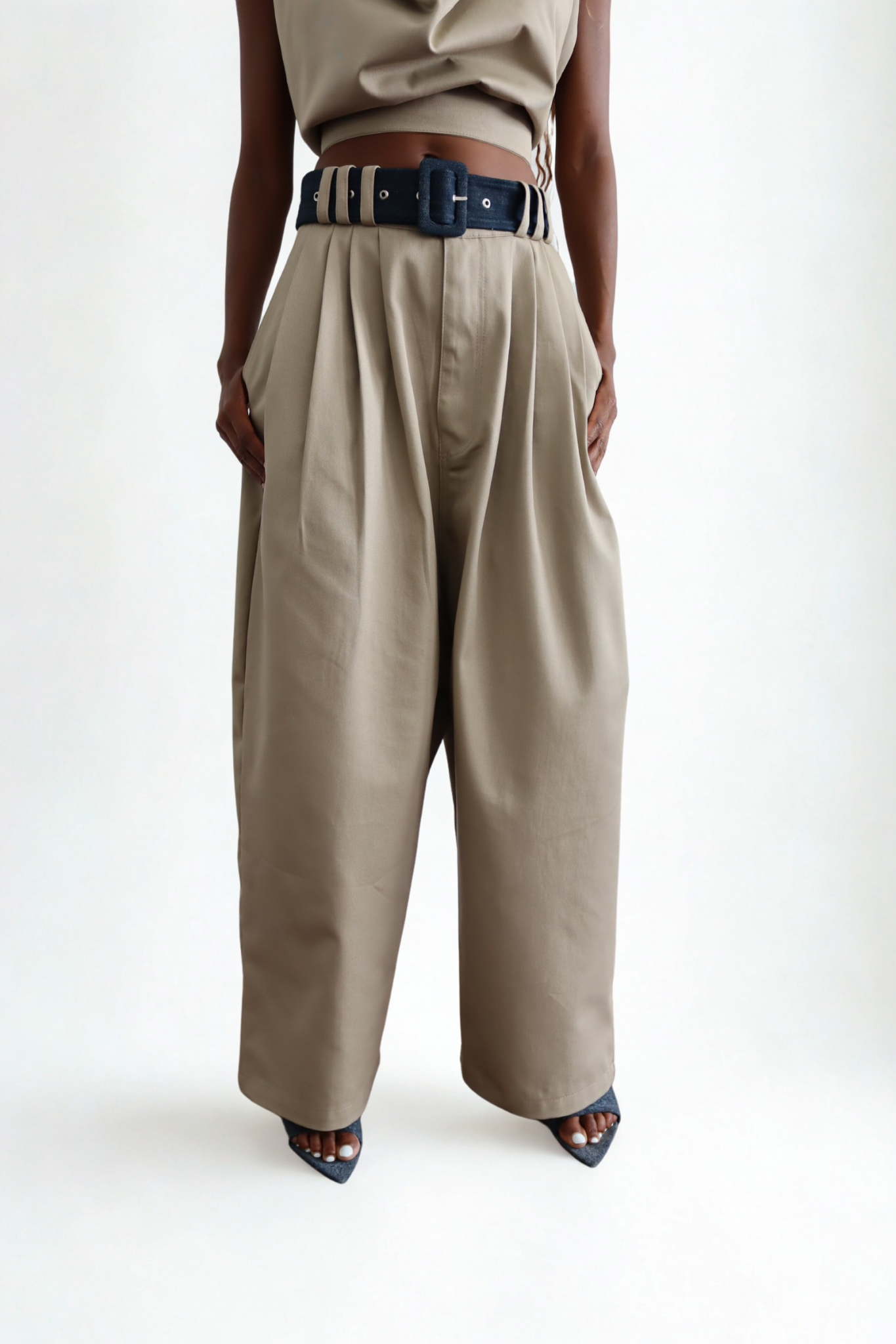 Victor Pleated Trouser (Khaki)