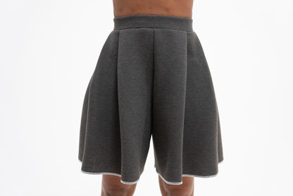 Oliver Pleated Shorts (Charcoal)