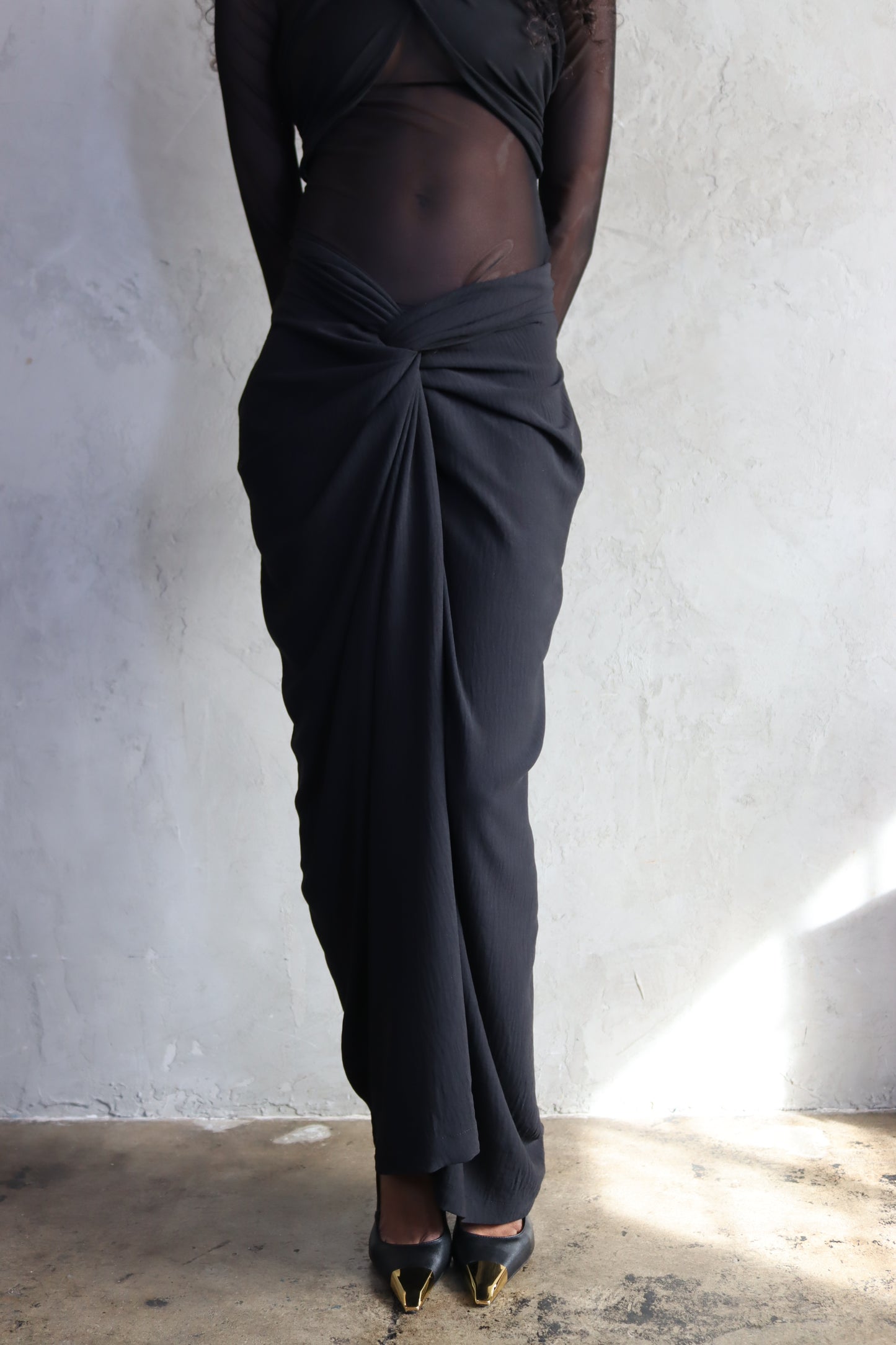 Yoshi Twist Pant (Black)