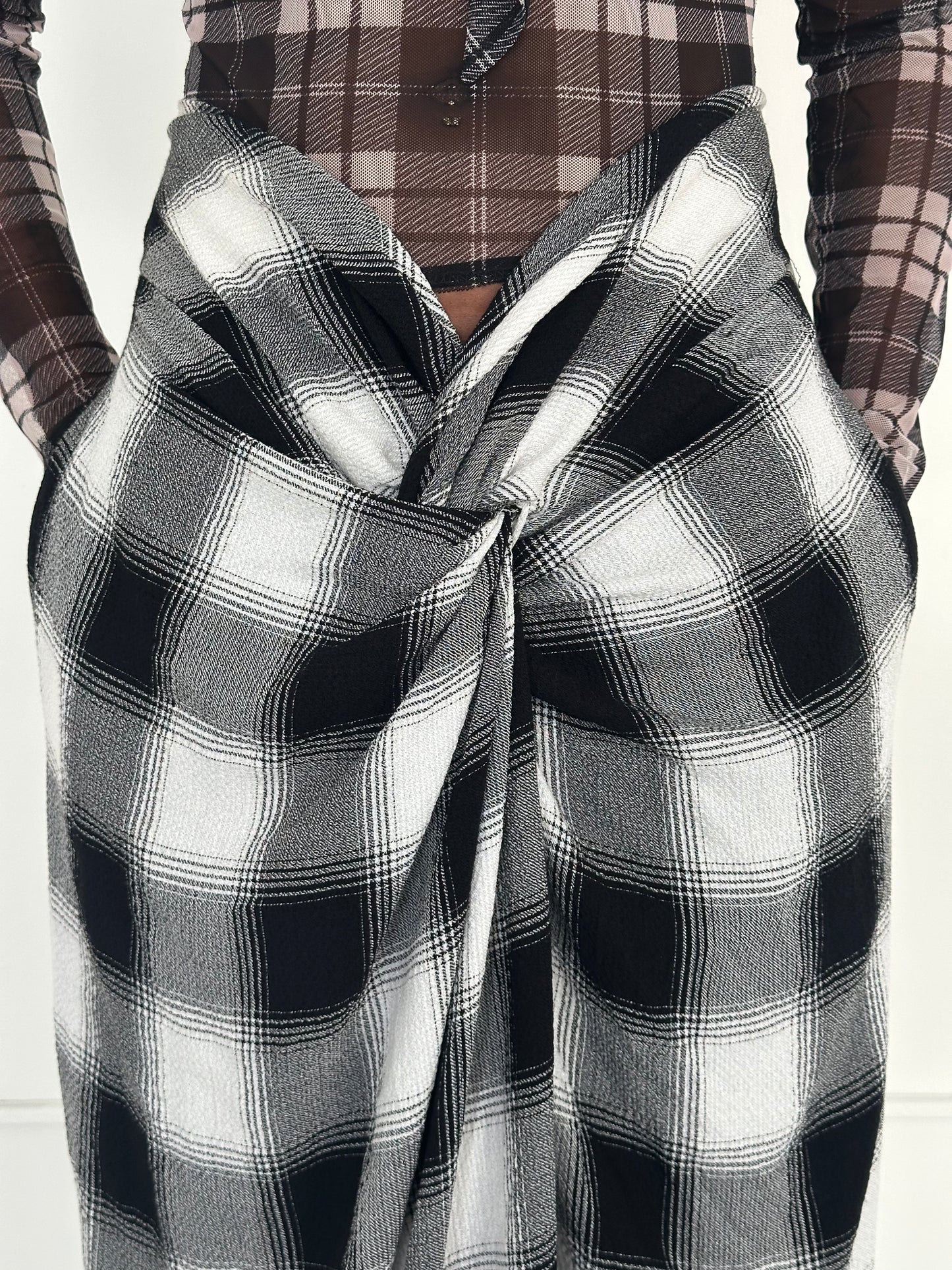 Yoshi Twist Pant (B&W)